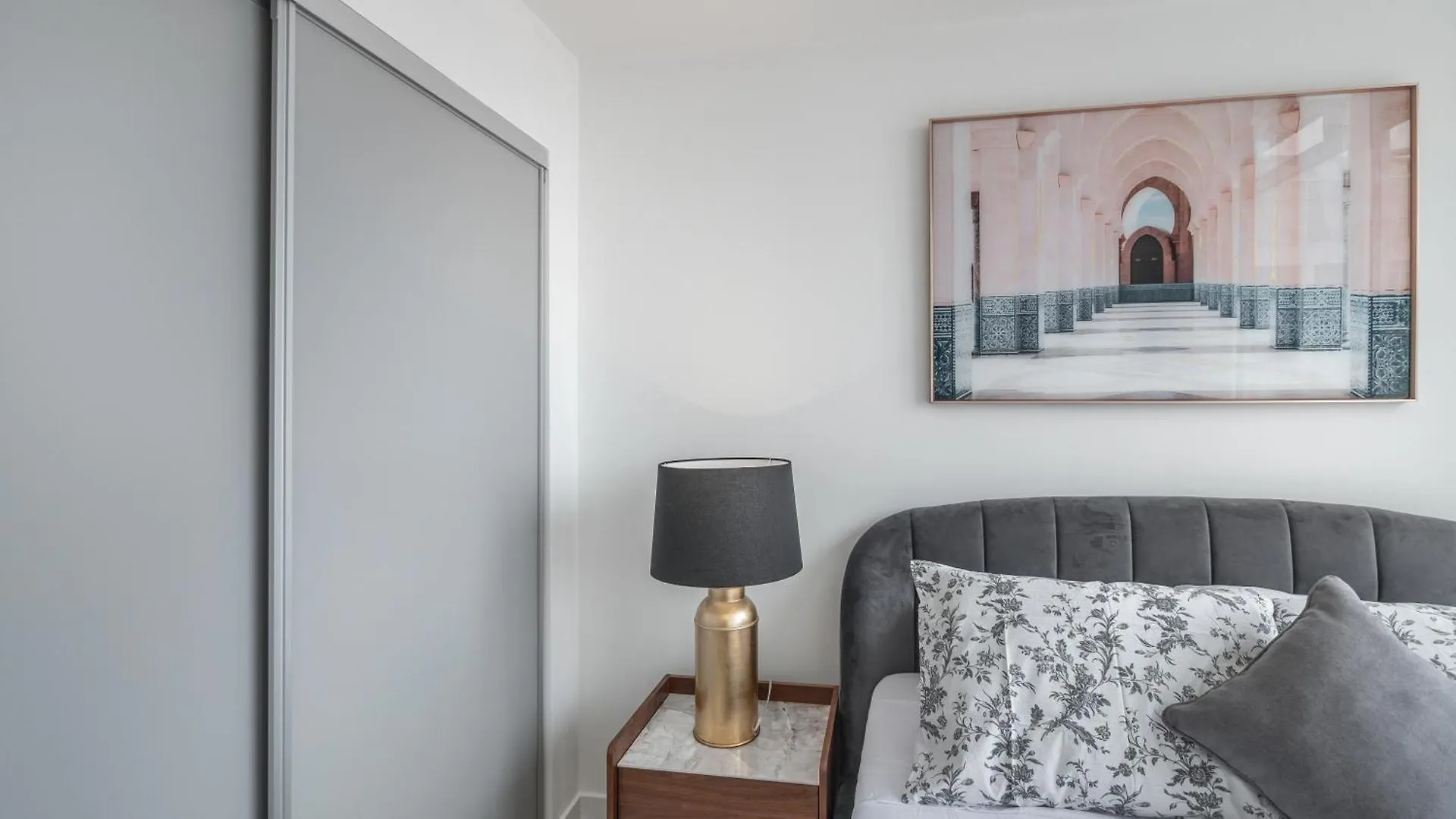 Designer One Bedroom Suite - Entertainment District Toronto 0*,  Canada