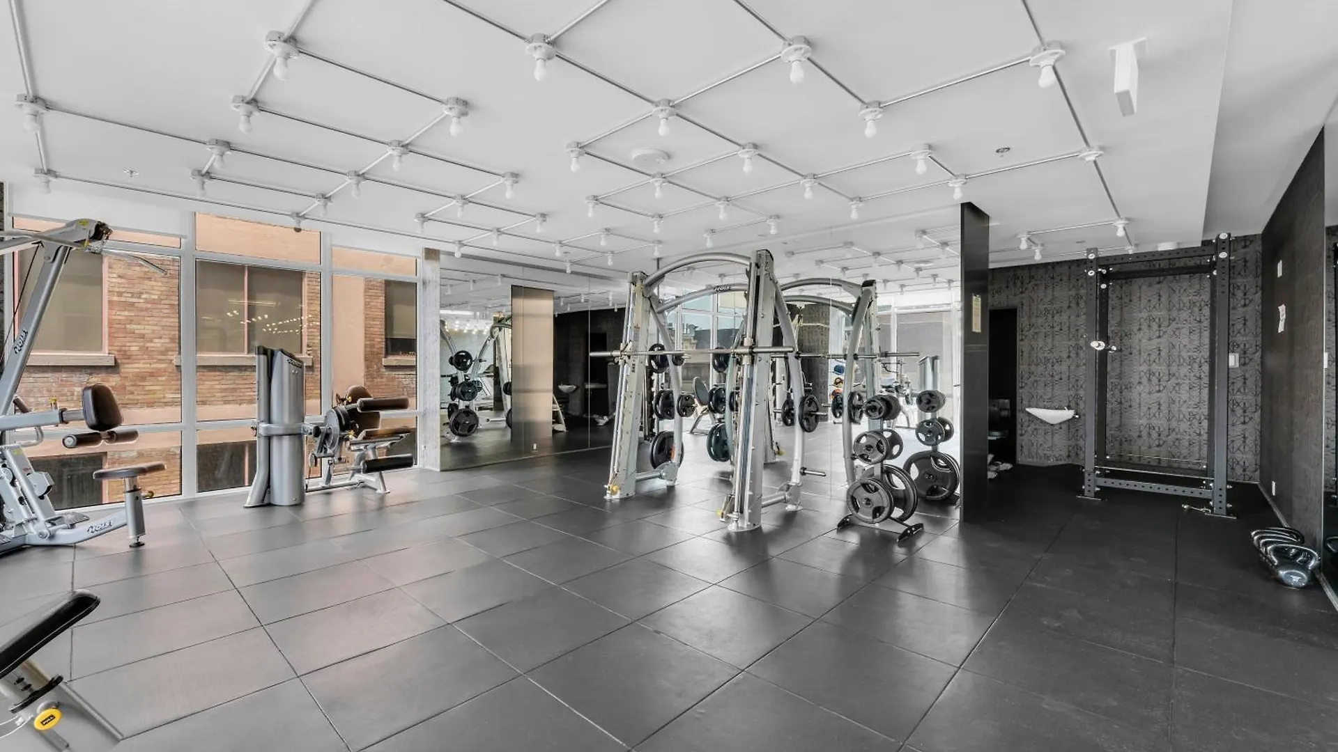 Designer One Bedroom Suite - Entertainment District Toronto